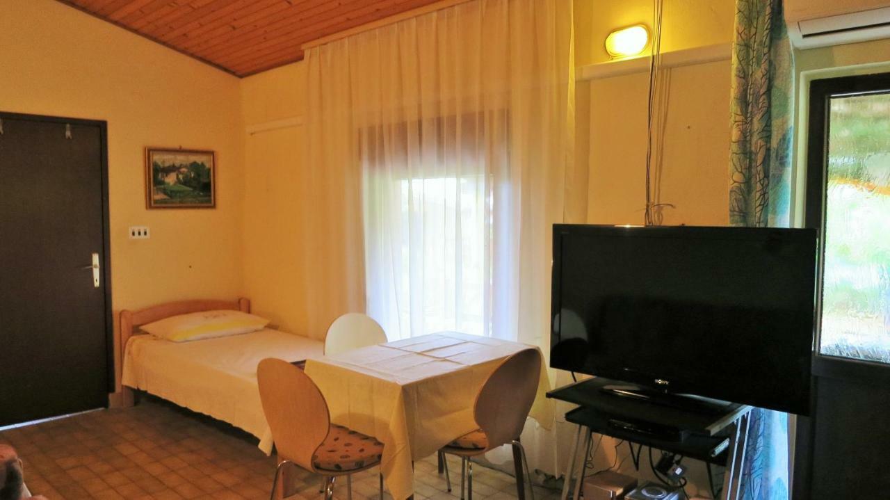 Apartments Rukavina อูมัค ภายนอก รูปภาพ